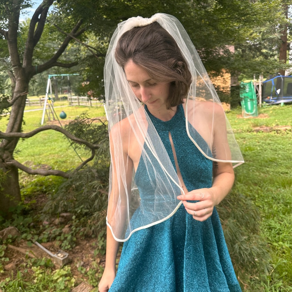 White simple Veil - never worn